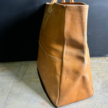 画像をギャラリービューアに読み込む, 1970-80's L.L.Bean LETHER TOTE BAG (size L or XL)