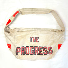 画像をギャラリービューアに読み込む, 1960's THE PROGRESS ニュースペーパーバッグ