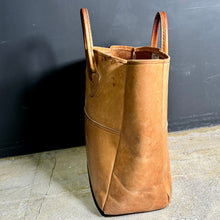 画像をギャラリービューアに読み込む, 1980's L.L.Bean LETHER TOTE BAG (size M)