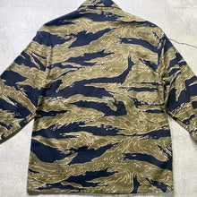 画像をギャラリービューアに読み込む, 1960's VIET-NAM GOLD TIGER STRIPE (GOOD CONDITION)