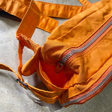 画像をギャラリービューアに読み込む, 90's GOOD ENOUGH × PORTER