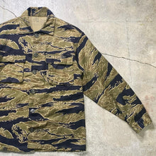 画像をギャラリービューアに読み込む, 1960's VIET-NAM GOLD TIGER STRIPE (GOOD CONDITION)