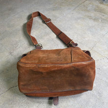 画像をギャラリービューアに読み込む, 1970's L.L.BEAN SUEDE BAG