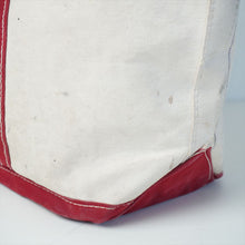 画像をギャラリービューアに読み込む, 1970 L.L.Bean  BOAT AND TOTE ホワイト×レッド 筆記体タグ
