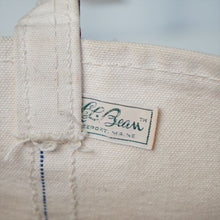 画像をギャラリービューアに読み込む, 1970 L.L.Bean  BOAT AND TOTE ホワイト×レッド 筆記体タグ
