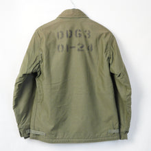 画像をギャラリービューアに読み込む, 1980's USN A-2 デッキジャケット ステンシル M
